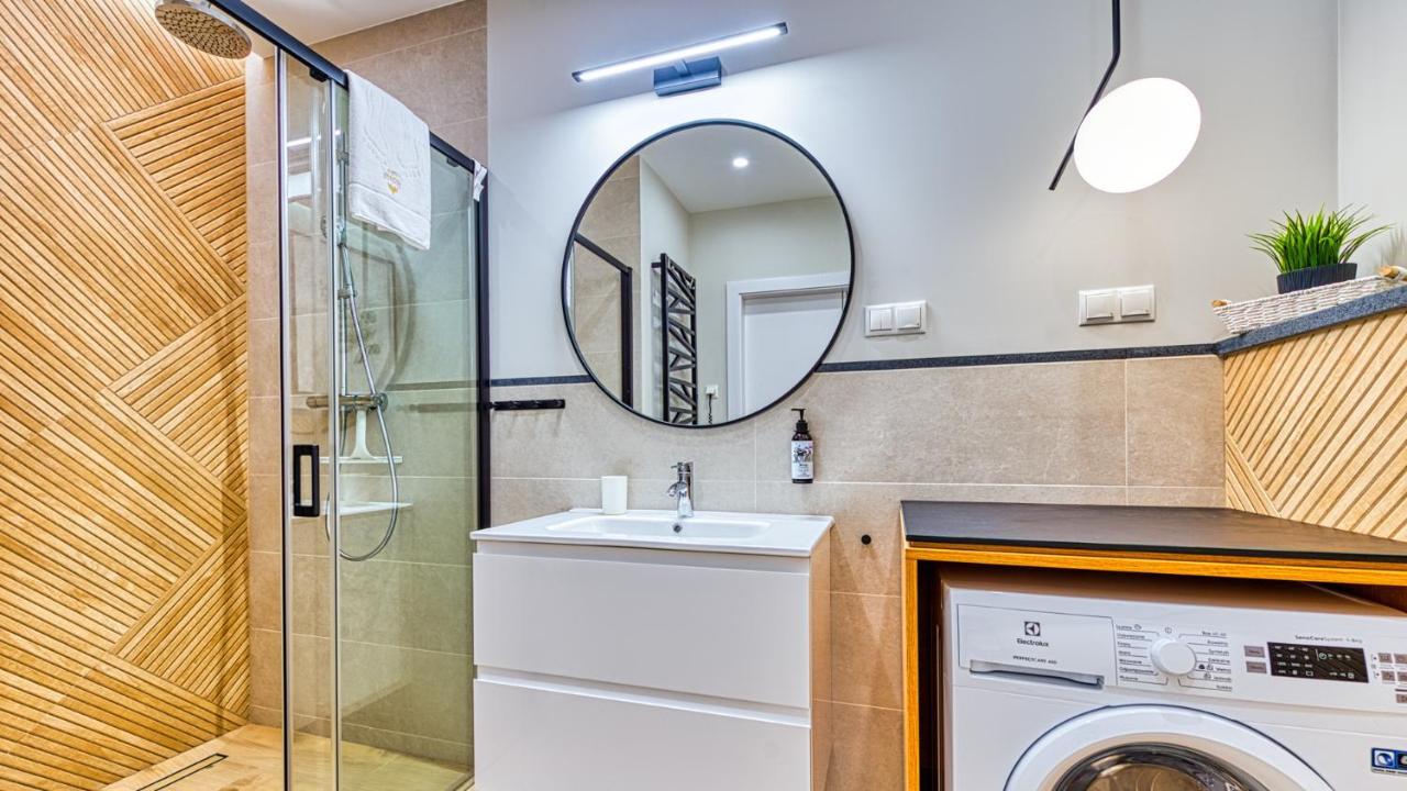 Apartamenty Vip Centrum - Wczasowa 17 By Royal Aparts Świeradów-Zdrój Exterior foto
