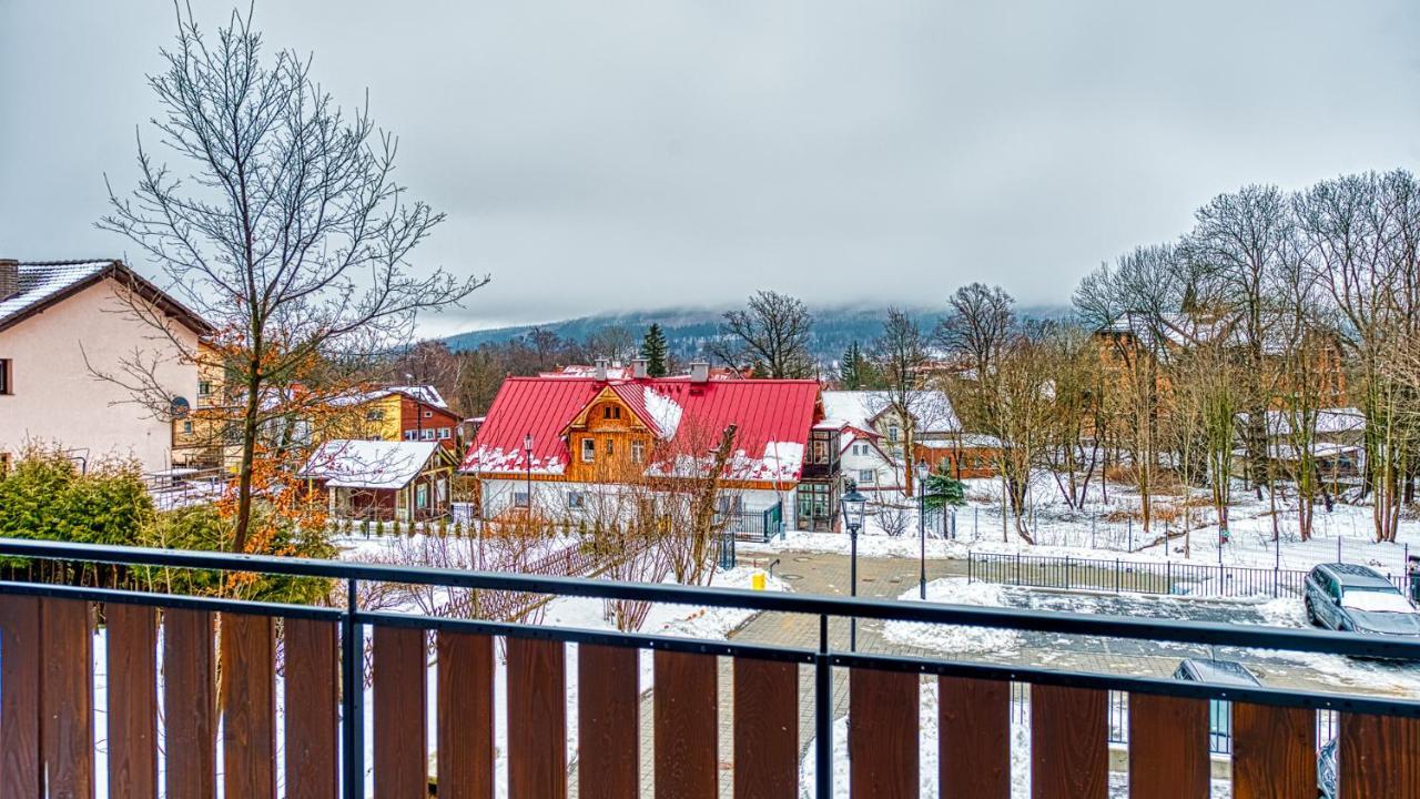 Apartamenty Vip Centrum - Wczasowa 17 By Royal Aparts Świeradów-Zdrój Exterior foto